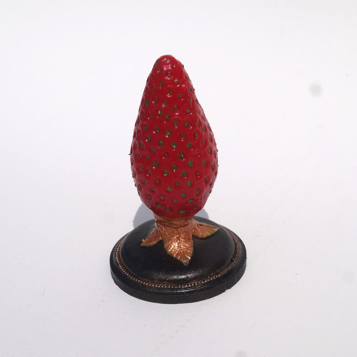 Strawberry feels forever - handcrafted silicone butt plug