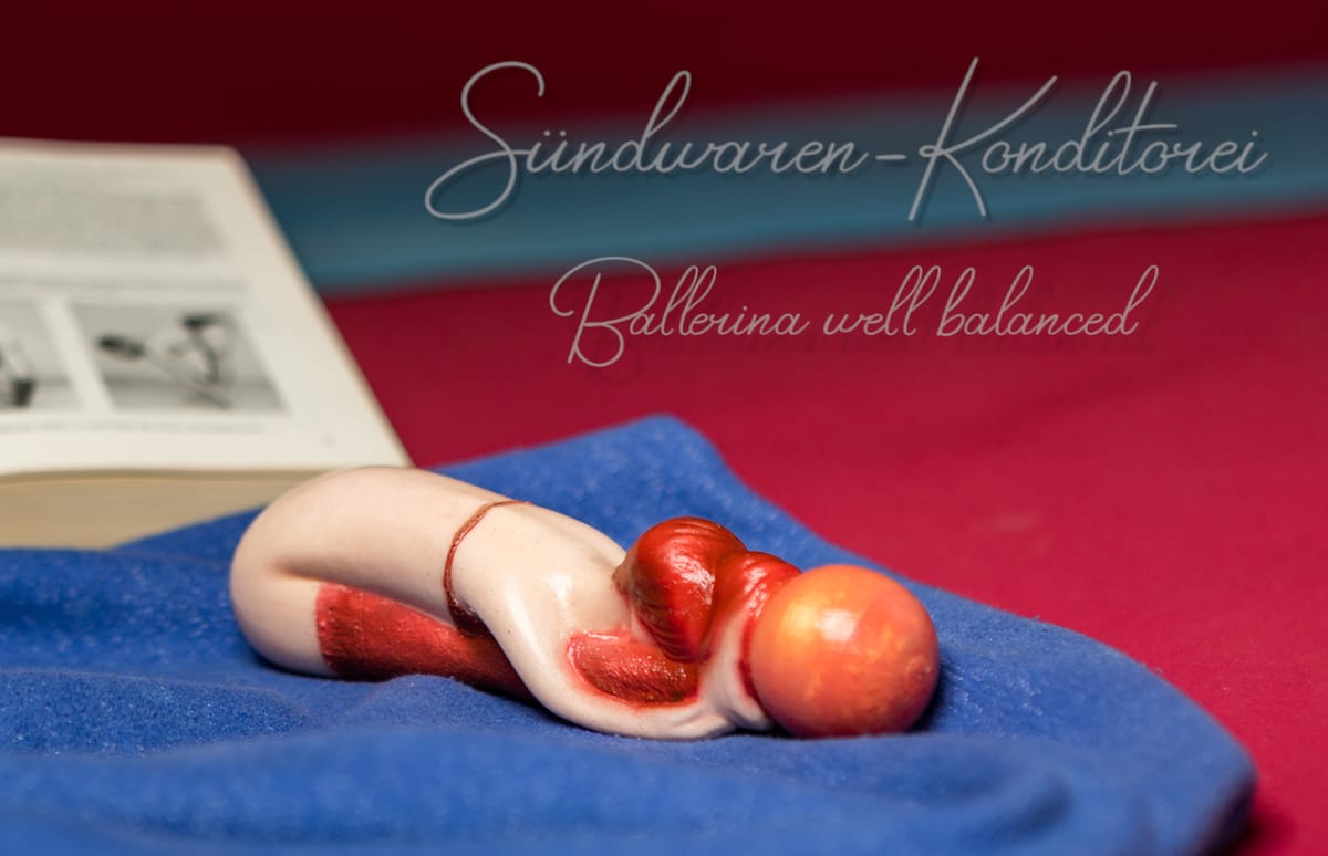 Ballerina well balanced - La Fougueuse -, handmade custom silicone dildo with extra suction cup