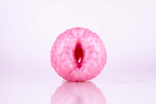 Ary the Dragoness – Tight silicone masturbator