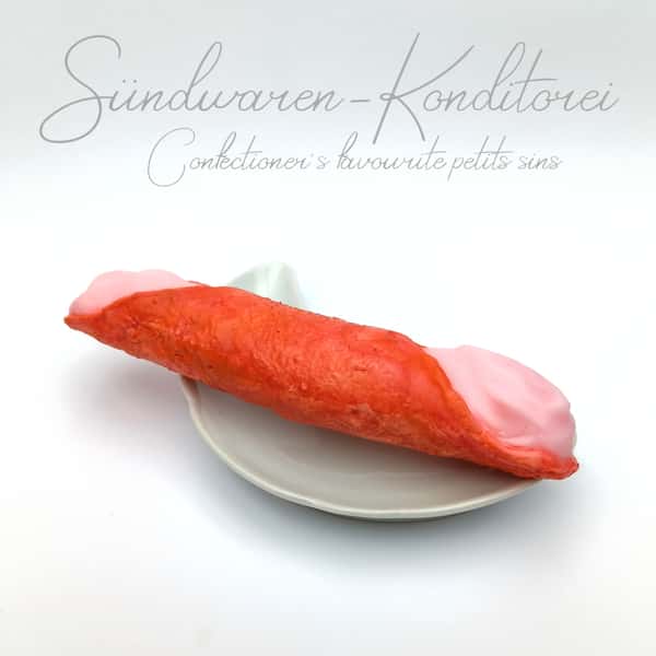 Strawberry cream Cannolo - the Sicilian variation of our love treats