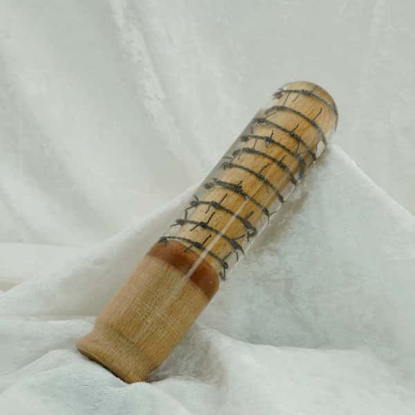 Handcrafted Beechwood Dildo with Barbed Wire Design – 19 cm / 3.5 cm