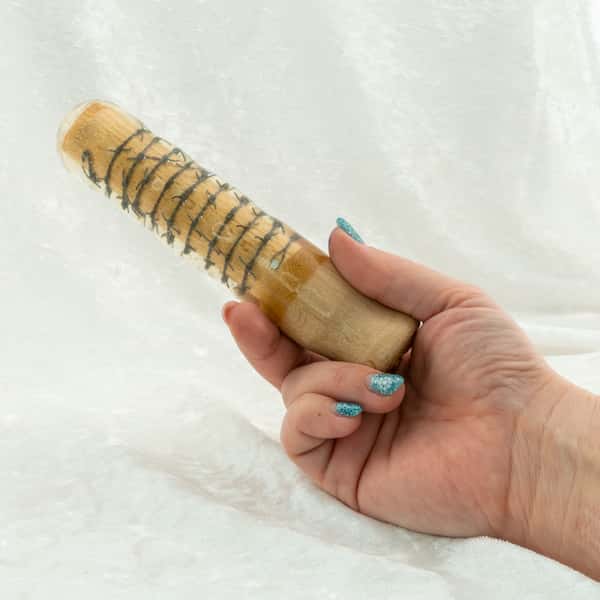 Handcrafted Beechwood Dildo with Barbed Wire Design – 19 cm / 3.5 cm