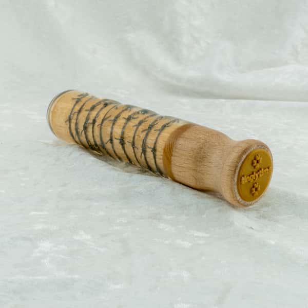 Handcrafted Beechwood Dildo with Barbed Wire Design – 19 cm / 3.5 cm