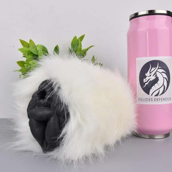 Loona the Rebel She-Wolf – The Dominant and Confusing Fantasy Masturbator