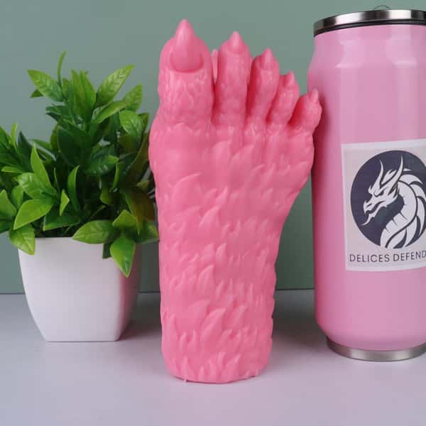 Amy Rose the Temptress – The Furry Feet Masturbator for an Ultra Sensual Sandwich Footjob